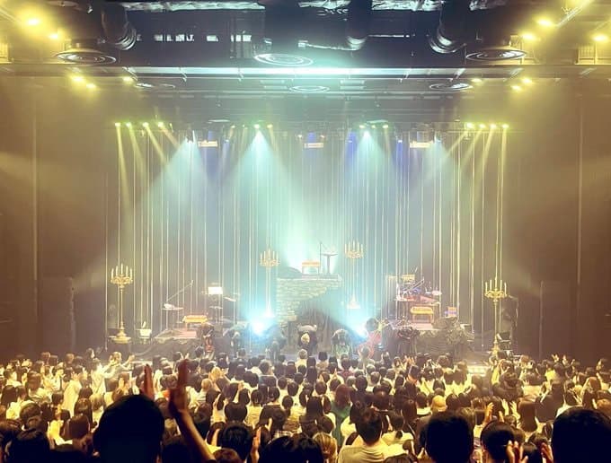 山寺宏一が舞台『Mr.Prisoner』開幕を報告