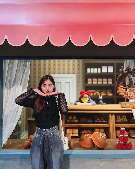 新木優子がジブリの世界に…👀💖「カオナシも幸せそうです🥰」とコメントも💭