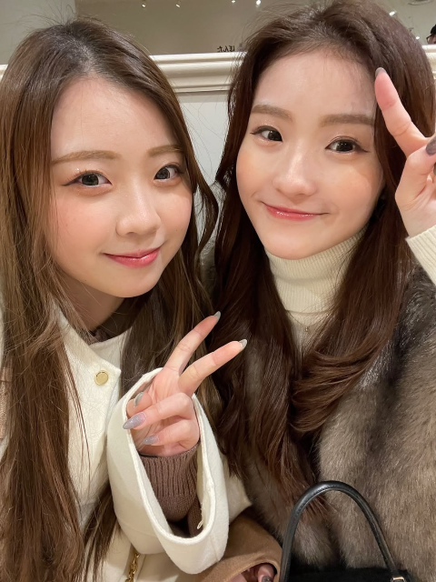 「おもえさんお誕生日おめでと〜！！」 紀平梨花、姉の誕生日祝うインスタ投稿"美人姉妹"ツーショットにファン歓喜！