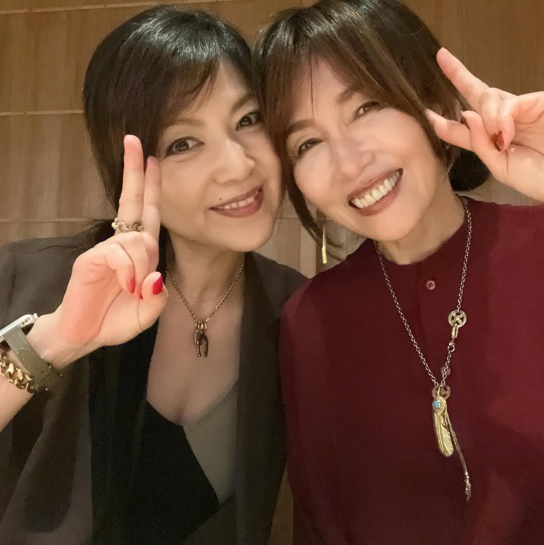 工藤静香、仲良し”にゃおちゃん”との2ショット公開に「もうすぐ