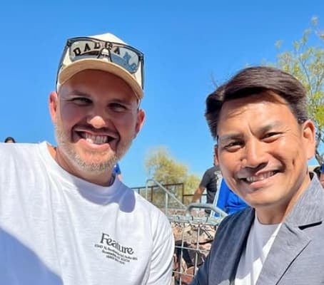 「嬉しい再会！」井口忠仁、ロッテでチームメートだったあの外国人選手2名とのツーショットを大公開！