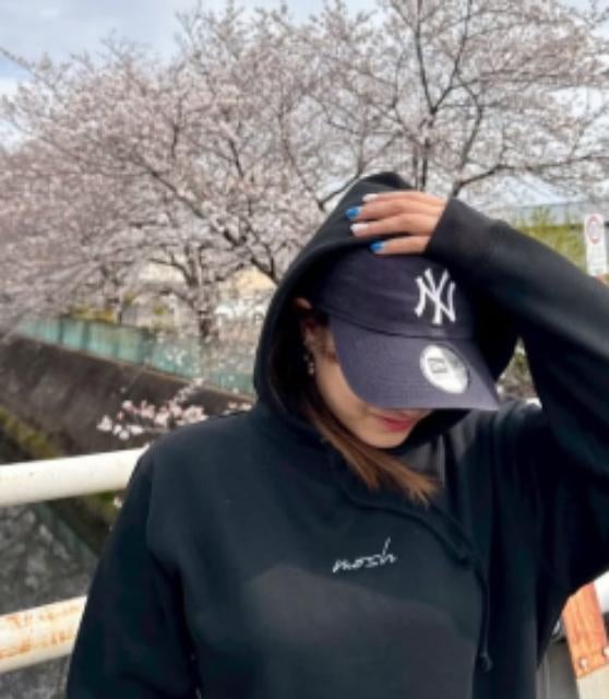 女子ハンドボール・三重バイオレットアイリス 藤澤舞子が春コーデ披露「今週もがんばりましょっ」