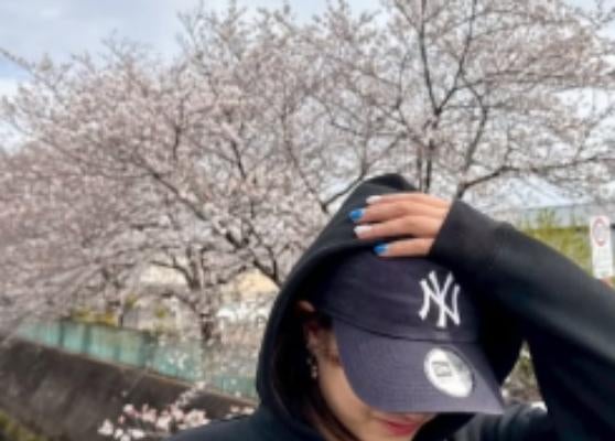 女子ハンドボール・三重バイオレットアイリス 藤澤舞子が春コーデ披露「今週もがんばりましょっ」