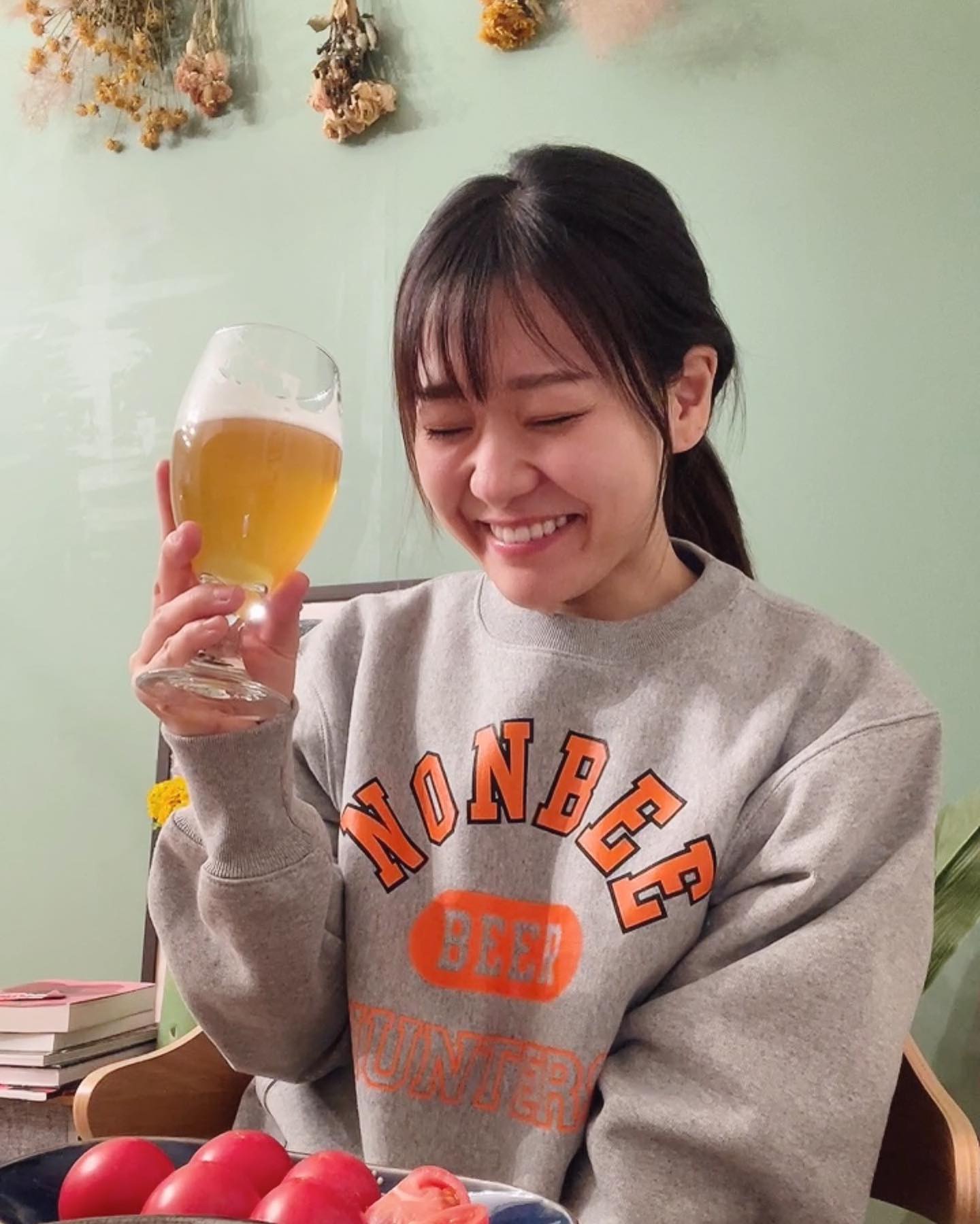 吉田知那美がオフの日にビールで「くぅ〜」!CM出演を熱望する声も🍺😊