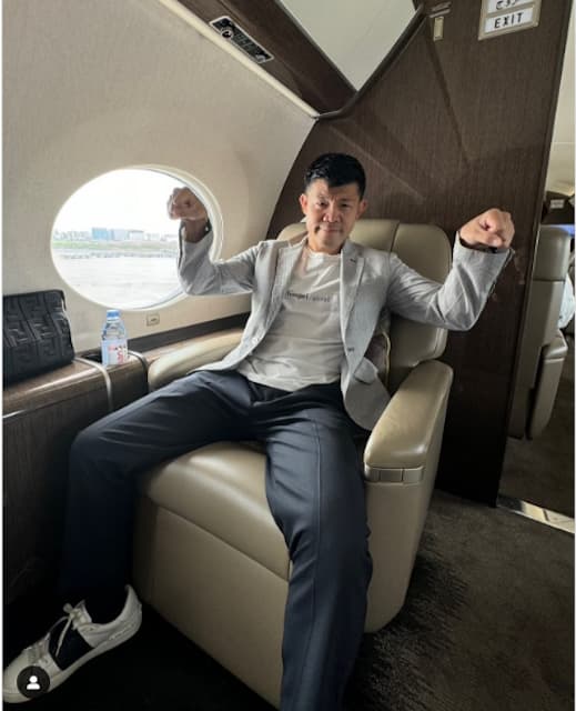 亀田興毅がプライベートジェットで移動