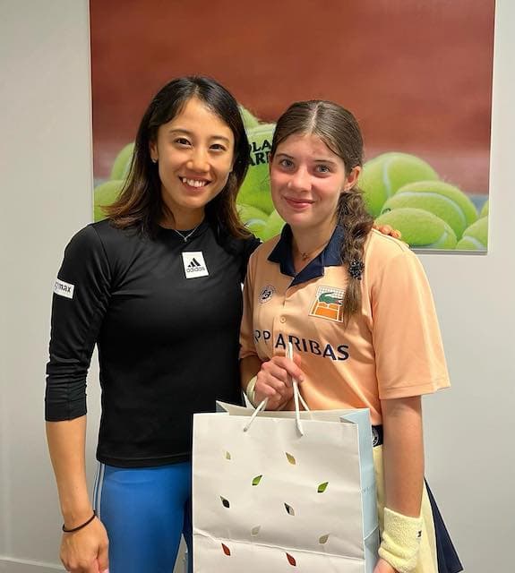 🎾失格騒動乗り越え混合Vの加藤未唯、ボールガールとの2Sに「二人が笑顔でいられてよかった!」の声