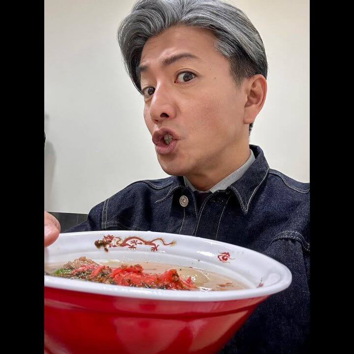 50歳・木村拓哉が撮影の合間にエネルギーチャージ🔥「これで、後半の撮影もバッチリです❕」