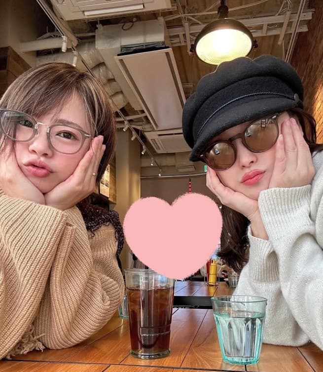 「この隣で食べたい‼」鈴木奈々、高木菜那とのリラックスランチタイムにコメント殺到！