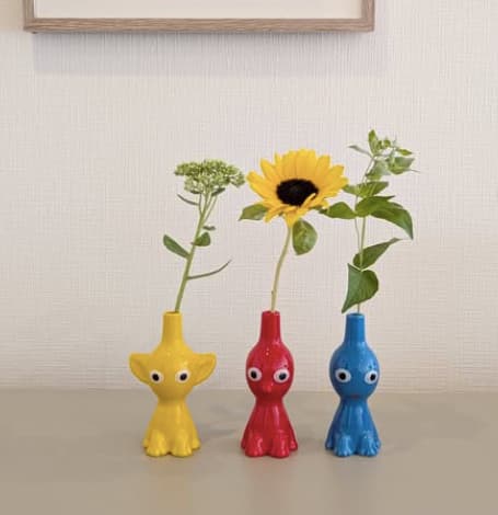 元TBSアナ・宇内梨沙の3色〇〇一輪挿しにファンほっこり