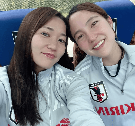 「ふたり美人すぎる」プロサッカー美女・遠藤優、仲睦まじい”コンビ・オフショット”がキュートすぎだと話題に「ひかゆうコンビめっちゃ可愛すぎ」