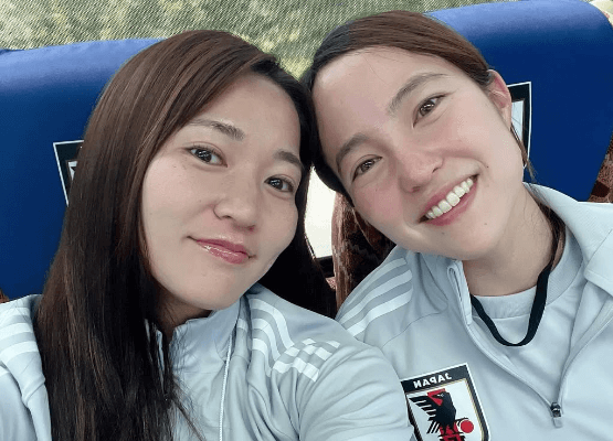 「ふたり美人すぎる」プロサッカー美女・遠藤優、仲睦まじい”コンビ・オフショット”がキュートすぎだと話題に「ひかゆうコンビめっちゃ可愛すぎ」