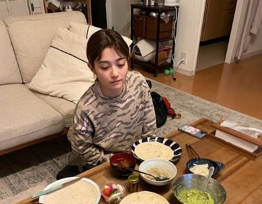 井上咲楽がタコパを開催！堪能したのはタコヤキではなく◯◯◯⁉