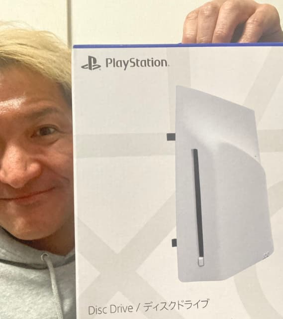 スリムクラブ真栄田、品薄のPS5ディスクドライブを店員から「X見ました！」とまさかの宣伝効果アリ？
