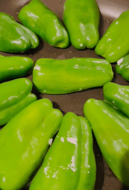 「ピーマンがピッカピカ」杉崎美香、美味しそうなピーマン肉詰め調理動画にファンゴクリ！