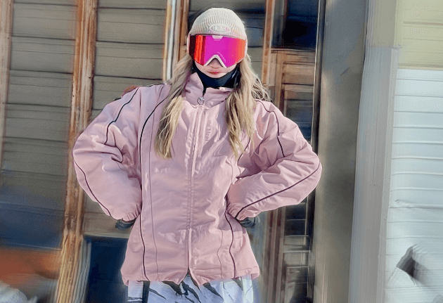 「ゴーグルをしてもわかる、その美しさが！」人気スノボ女子、”ドヤ顔えっへん・ショット”にファン惚れ惚れ「LOVE」