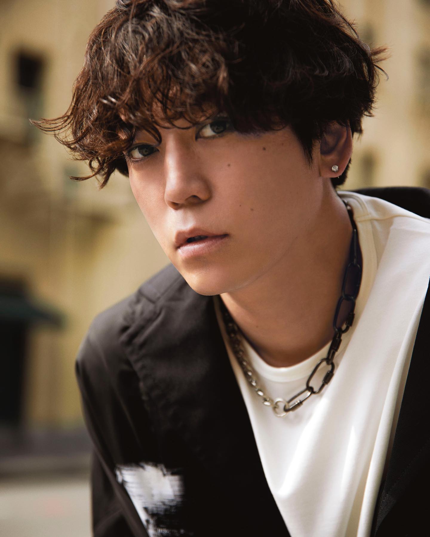 亀梨和也が色気あふれるショット公開📸💕豪華コラボ楽曲にも期待の声📣