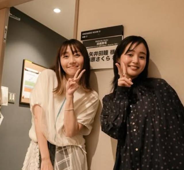 矢井田瞳、藤原さくらとの楽屋2ショット公開