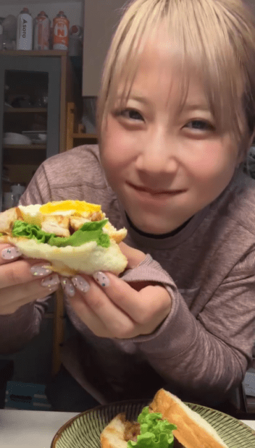 「かわいすぎ！めっちゃ美味しそう」美人マルチアスリート・陣在ほのか、