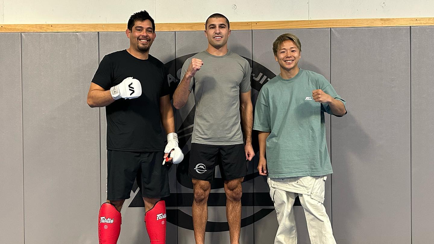 武尊が海外選手との豪華3ショットを公開🔥「豪華メンバーとのスパー🥊✨」