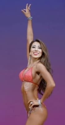 「その一歩があなたの人生を変える」ビキニアスリート・安井友梨が2025年の減量スタートを報告！