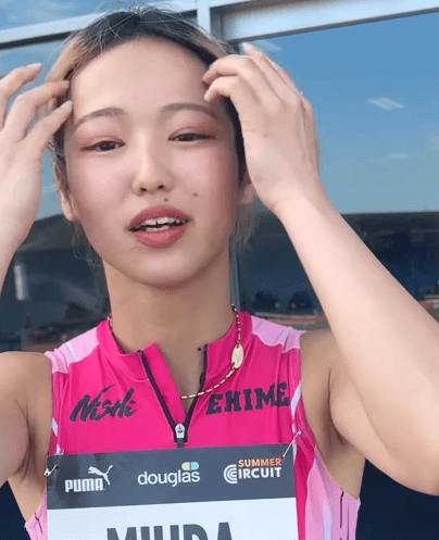 ピンクウェアが似合う美女陸上選手、オークランドにて銀メダル獲得！”激走シーン”の公開に拍手喝采