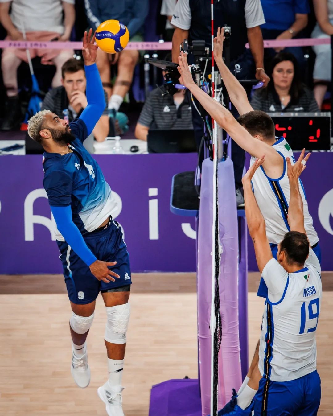 フランスが2大会連続の決勝へ！日本に勝利したイタリアは3位決定戦へ