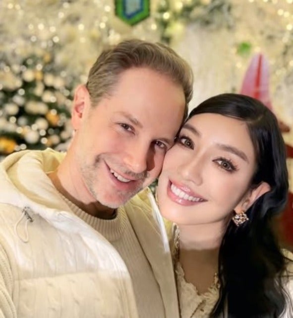 アンミカが旦那様といっしょに思い出のお店でクリスマスディナー！