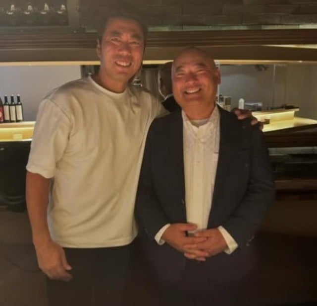 上原浩治が大学四冠達成の青山学院大学野球部の安藤監督を祝福！