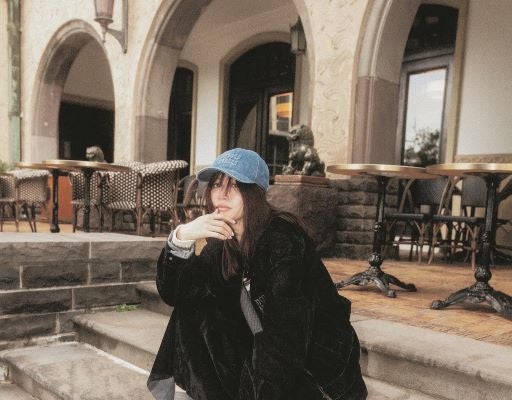 生見愛瑠(めるる)、デニム着こなす