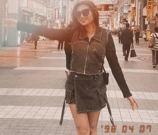 「熊本はよかとこばい！」美女タレント、熊本アーケードの”ご堪能・ショット”を見せファン惚れ惚れ「スタイル顔全てがタイプです」