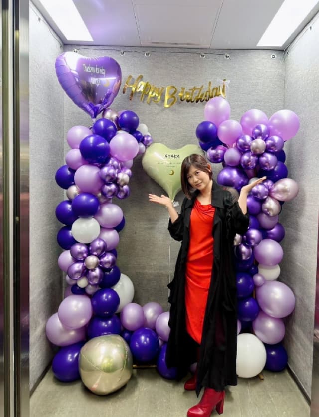 絢香が大阪でのライブを終える「エレベーターの中にこんなサプライズが」