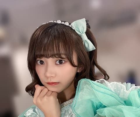 「本当に天才なの」初披露!?CUTIE STREET 板倉可奈のリボン衣装×巻き髪姿にファンから絶賛の声が殺到！