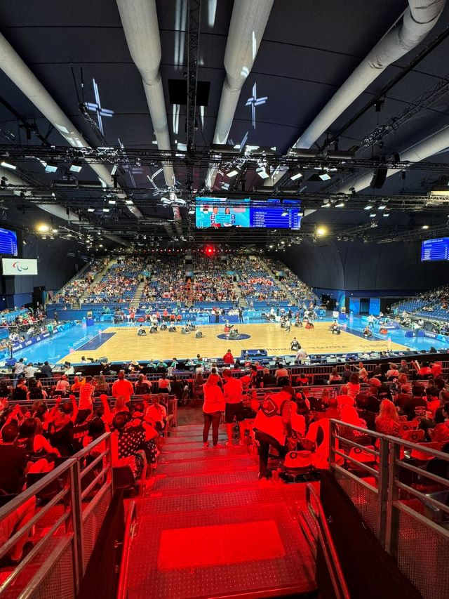 レジェンド・国枝が車いすラグビー初の金メダルを祝福！