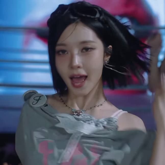 クラッシュな7人！Kep1er、新曲「BUBBLE GUM」のMVを公開