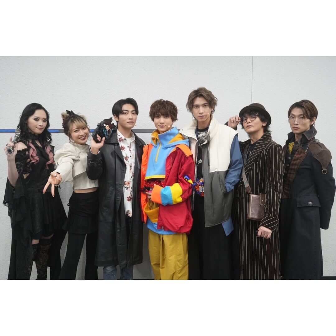 知念英和が「超英雄祭2025」に感謝！仮面ライダーガウのみんなとの集合写真を公開！