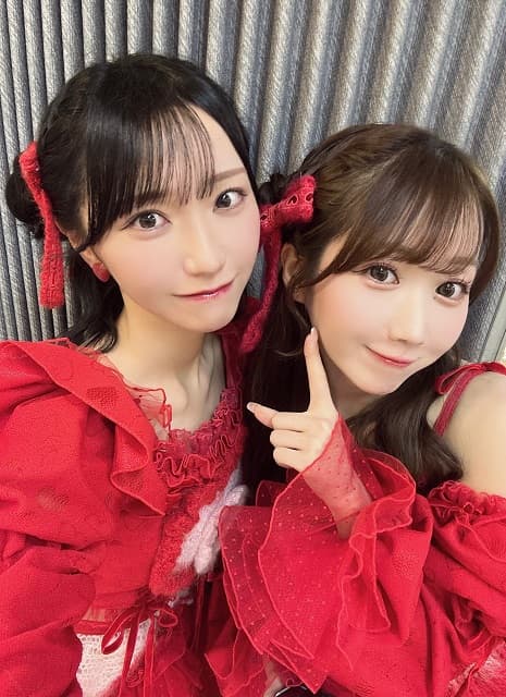 「珍しい髪型どうよ～！」イコラブ・野口衣織が大谷映美里とおそろいヘアスタイルでイベントに登場！似合ってて可愛いとファン大絶賛