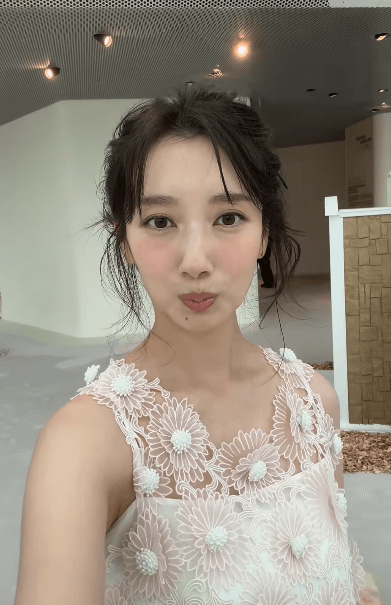 待ってた！」波瑠、「全く33歳に見えない」と称される見目麗しき