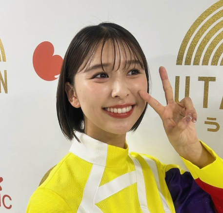 「平成レトロ爆発！」玉井詩織が“シール帳”ブームに乗っかり話題沸騰！『うたコン』で魅せた圧巻パフォも絶賛の嵐