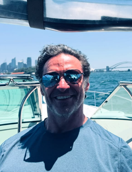 「イケおじすぎる！」ヒュー・ジャックマンが最近の生活を紹介