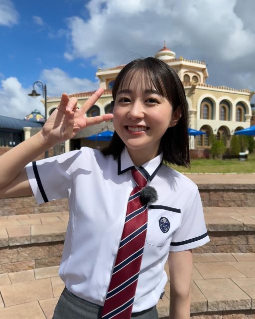 「仮装じゃないです」TBS・若林有子の制服コスが似合いすぎて可愛い！