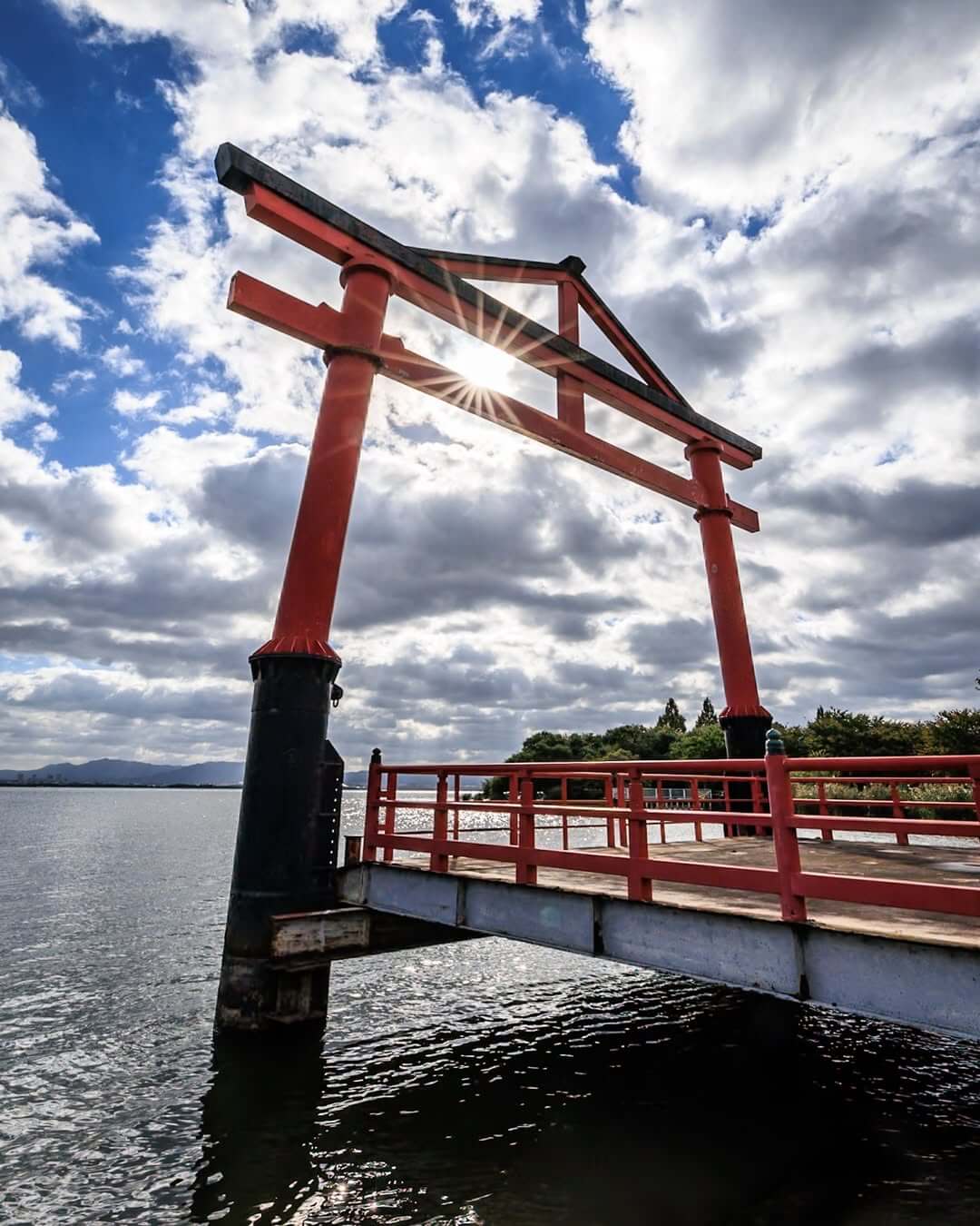 湘南乃風SHOCK EYE、神々しい山王鳥居の写真を公開！