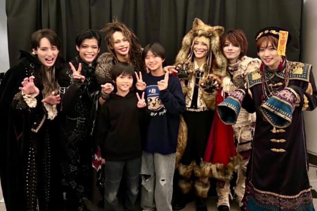 KAT-TUN 上田竜也にまさかの隠し子（笑）！？隠し子と称した2人の後輩を紹介！