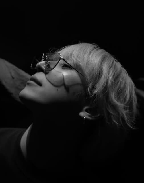 「最後の(笑)」Snow Man・佐久間大介がオフショットを披露！最後の1枚にまさかの事故！？