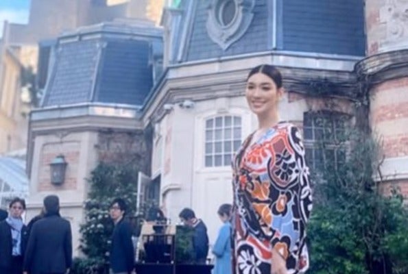 アンミカがレオナール2025／2026年秋冬パリコレクションへ！