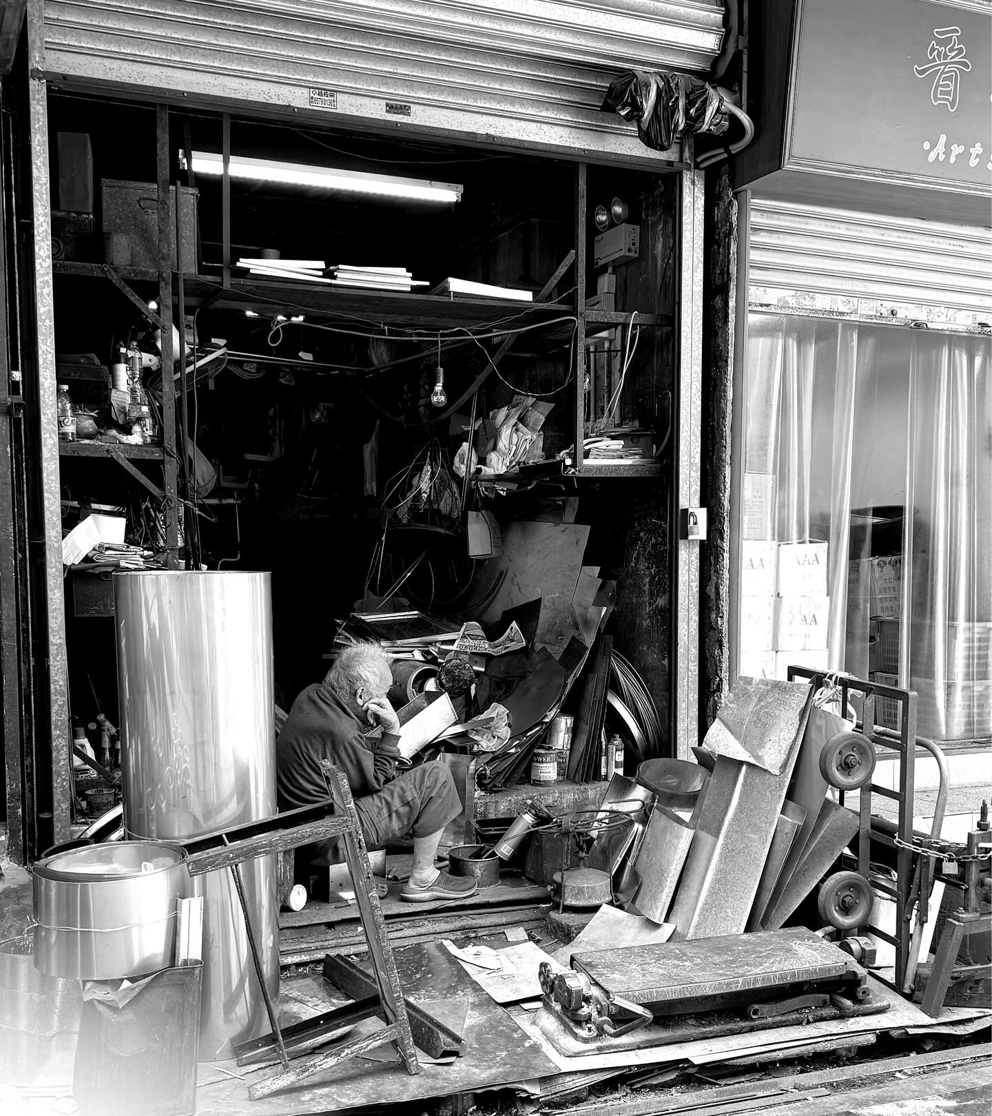 浜田雅功の妻・小川菜摘が香港の街並みを芸術作品に昇華!?