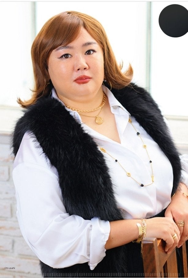 やす子、大胆にイメチェンした姿を披露し話題に！「美しいマダム✨お肌が綺麗😍」