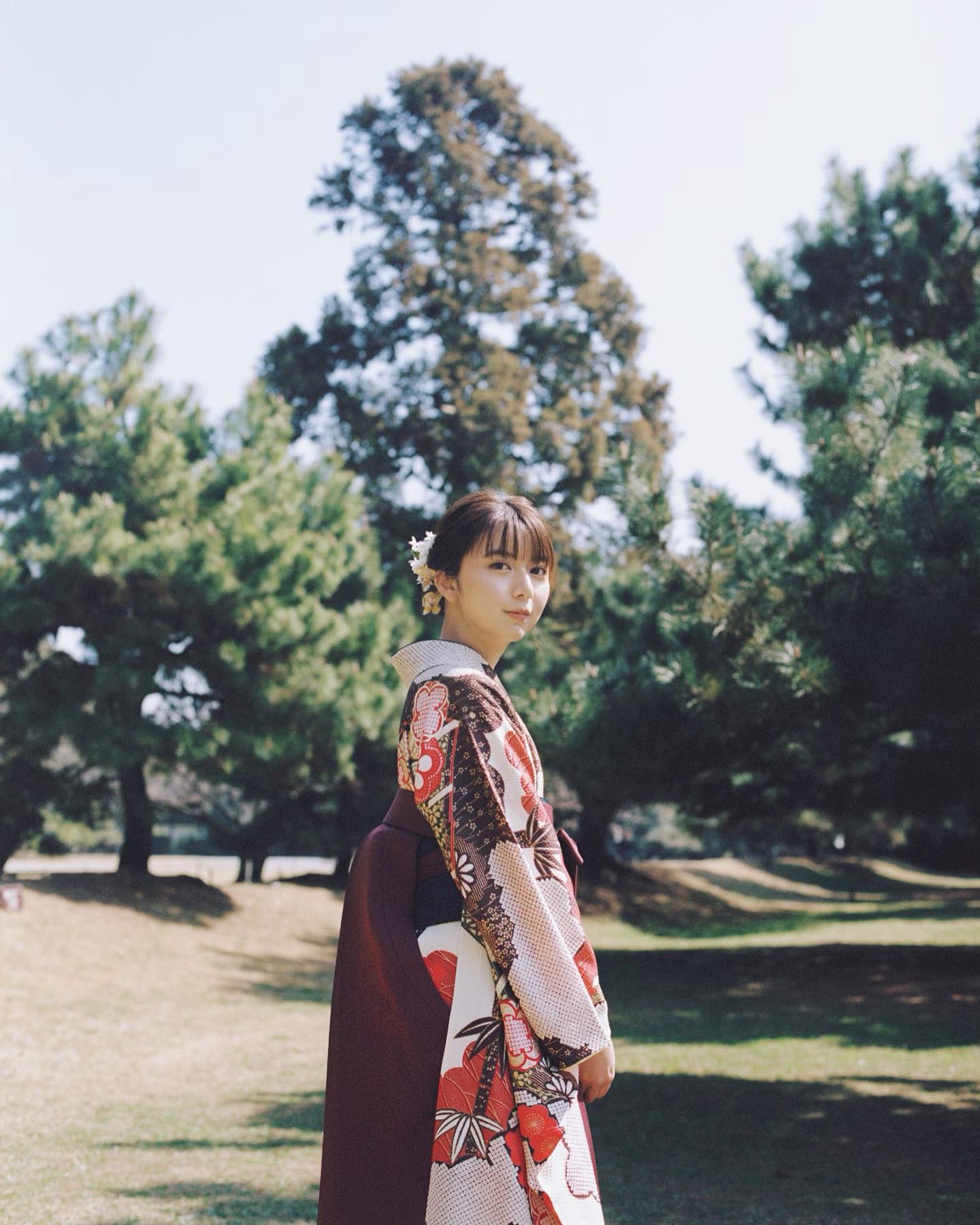 上白石萌歌　袴姿で卒業を報告🎓🌸「奇跡のような....」