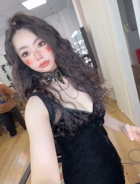 グラドル 渋谷ゆり ハロウィン仕様のメイクを披露！「可愛い」と話題に！