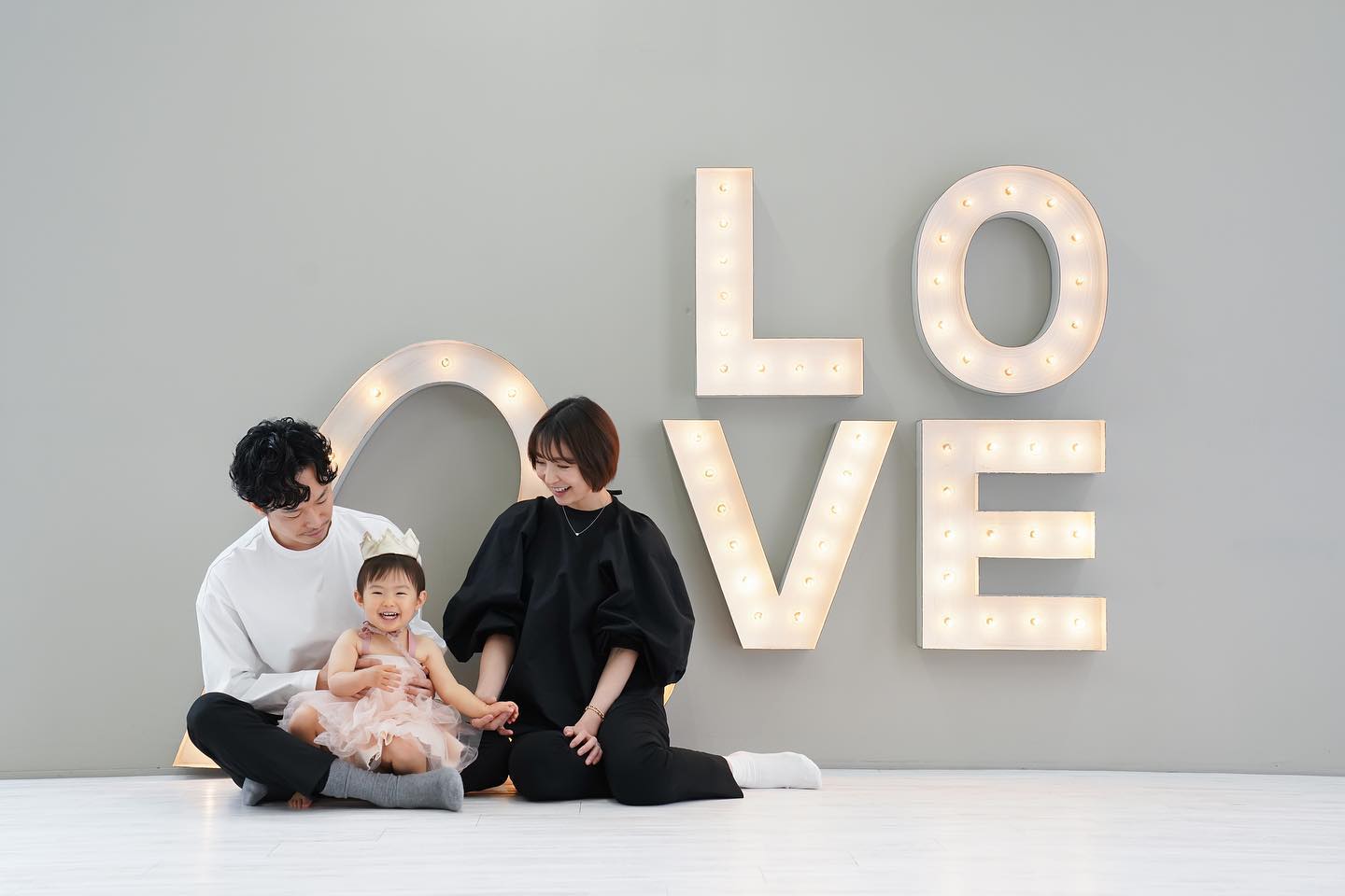 篠田麻里子さんの心温まる家族ショットが話題に！「可愛すぎです🥰」