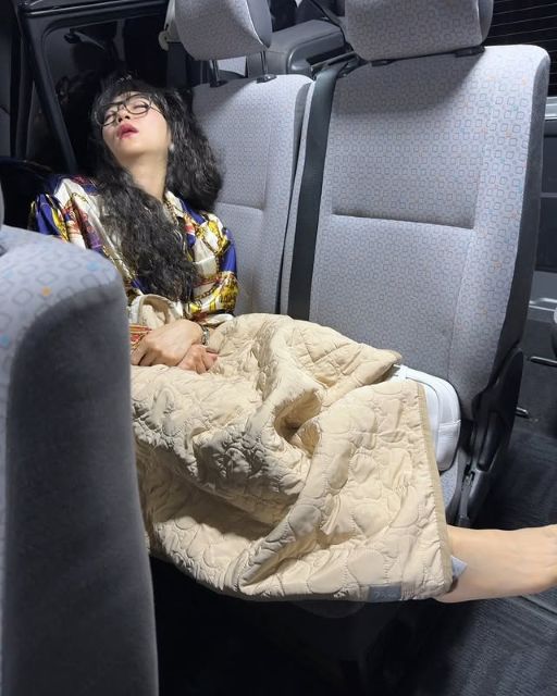 「よ、よ、よんひゃくまんかい！？！」時東ぁみ、歓喜の報告も”あられもない寝姿”にファン爆笑！